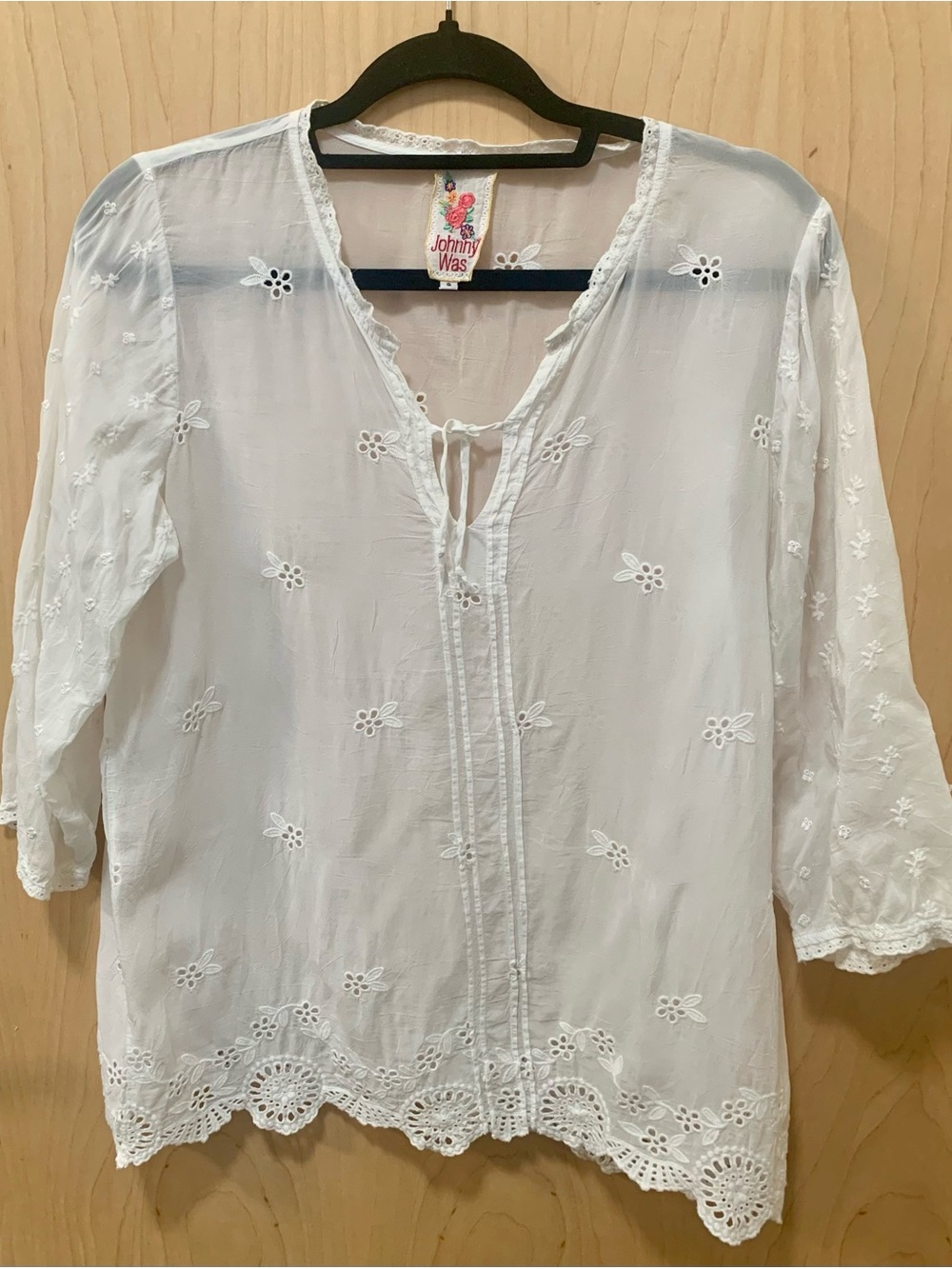 Johnny Was White Embroidered Eyelet Blouse